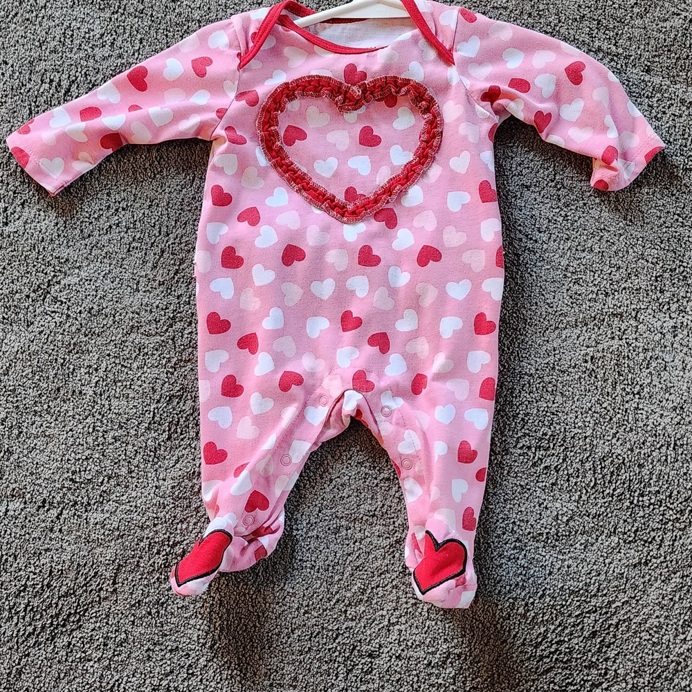 Holiday Editions Pink and White Heart Kids Footie